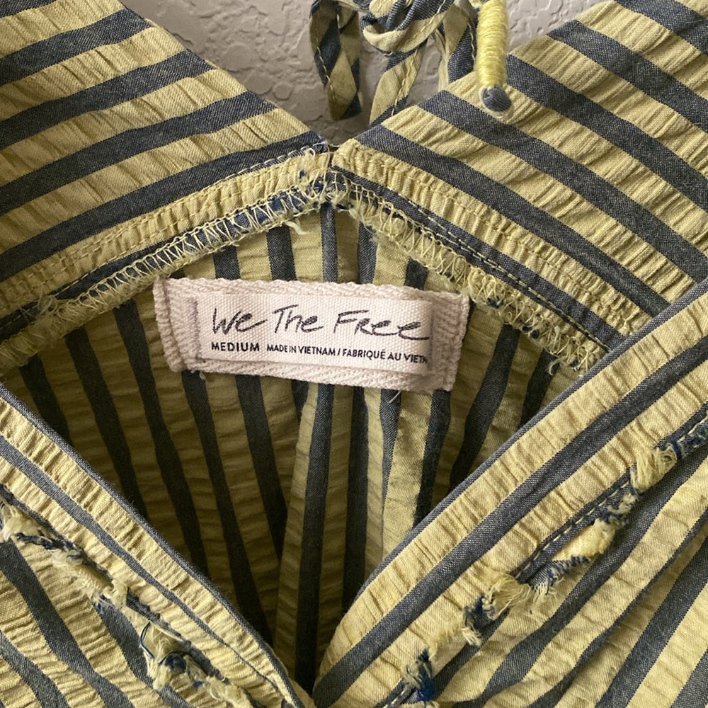We The Free - One Of The Boys Tunic size M EUC - Picture 4 of 4